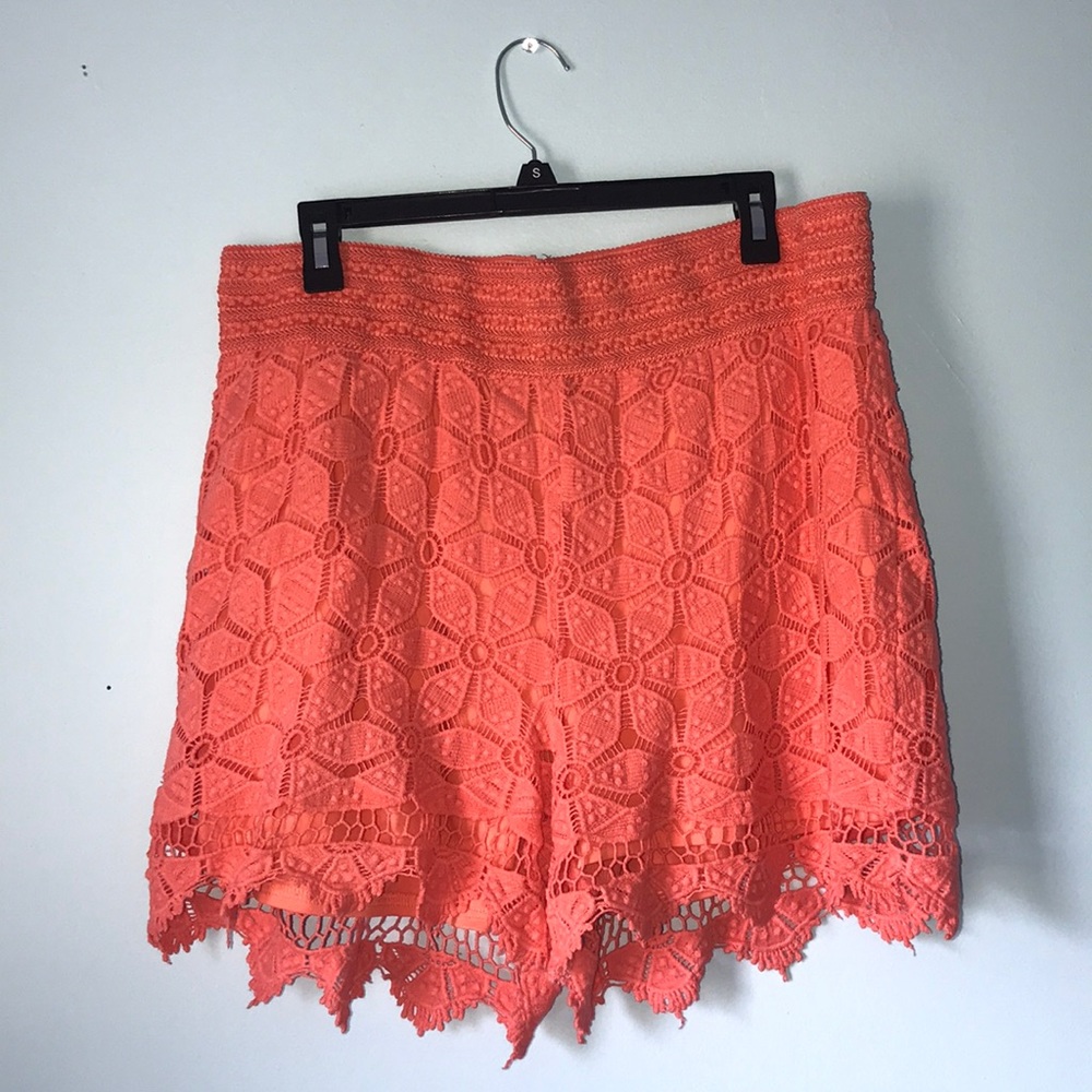Coral dressy shorts (18/20W)